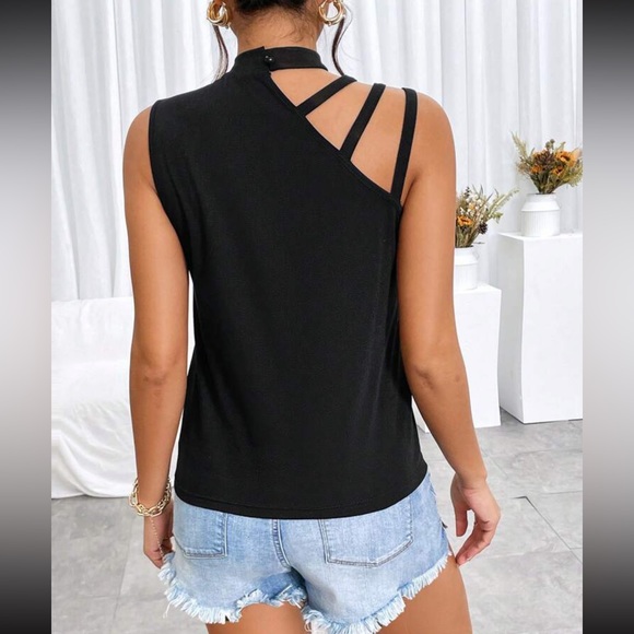 Boho cutout waffle knit tank top - Picture 3 of 12